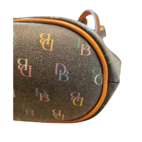 Vintage Dooney and Bourke purse - Picture 3 of 11